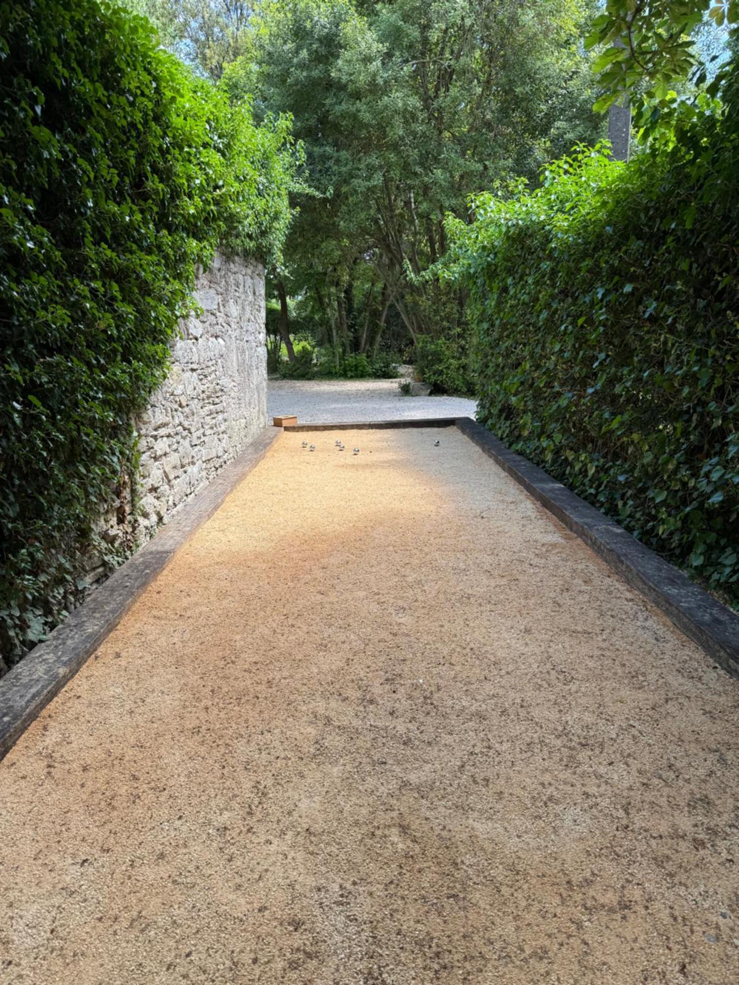 Les Terres Aoyama Hotel Saint Julien Les Rosiers Buitenkant foto